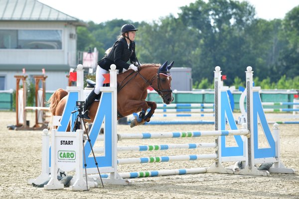 MR2018 Juni SA UhmannNina NewPonyNiko kl